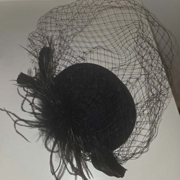 Accessories - Pillbox Hat with Veil & Feathers